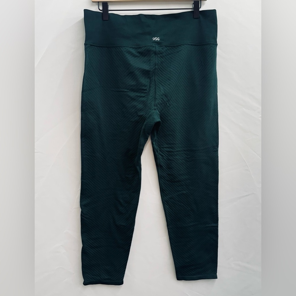 DSG Brand Chevron Ribbed Deep Green Women’s 7/8 Workout Leggings, NWOT, XXL - Picture 2 of 7
